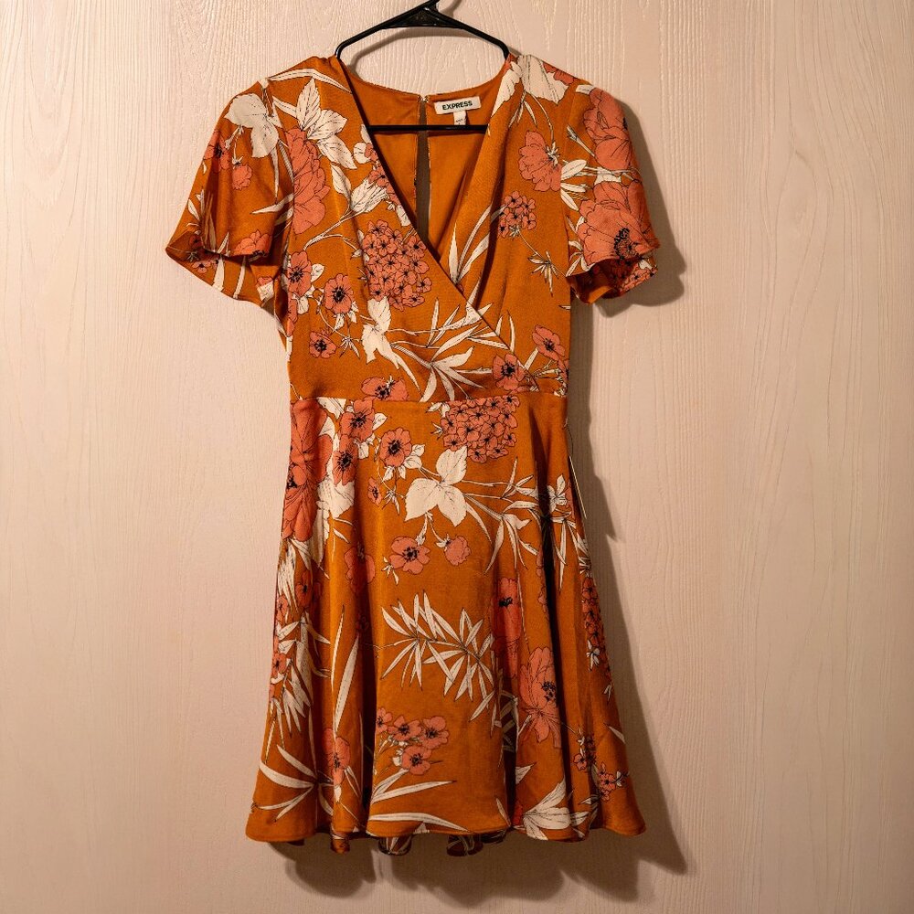 Express Mustard Floral Fit & Flare Mini Dress – Size 2 – NWT
